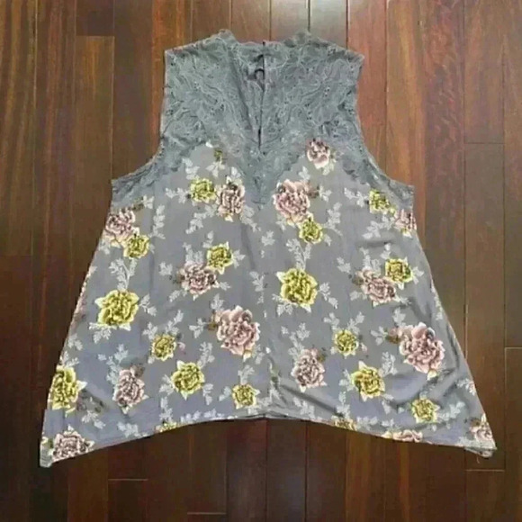 Torrid Blouse Tank Top Sleeveless Lace  Trimmed Tunic Grey Floral Size 4X - Picture 15 of 16